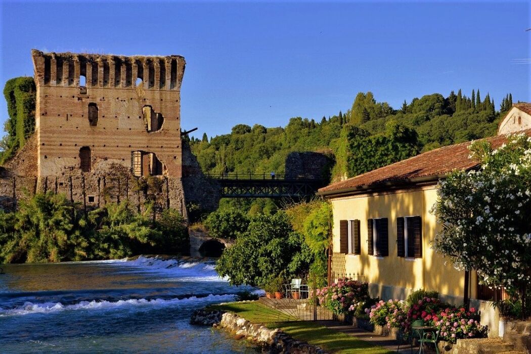 Borghetto sul Mincio, l’incantevole Villaggio Medievale dei Mulini - 2° Turno Borghetto sul Mincio, l’incantevole Villaggio Medievale dei Mulini - 2° Turno desktop picture