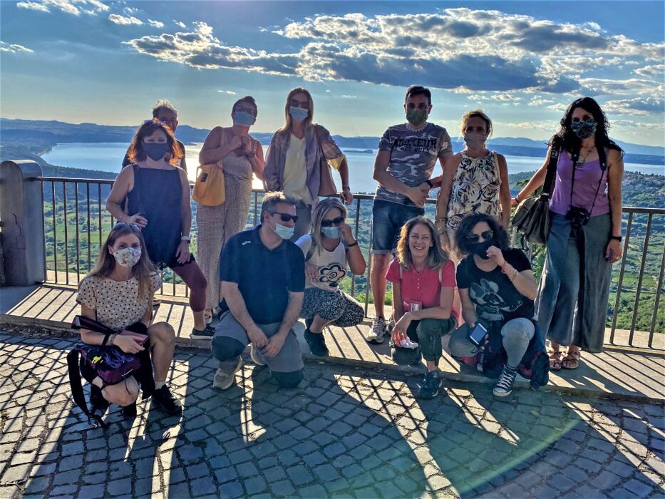 Tour di Montefiascone: Borgo Medievale sul Lago di Bolsena Tour di Montefiascone: Borgo Medievale sul Lago di Bolsena desktop picture