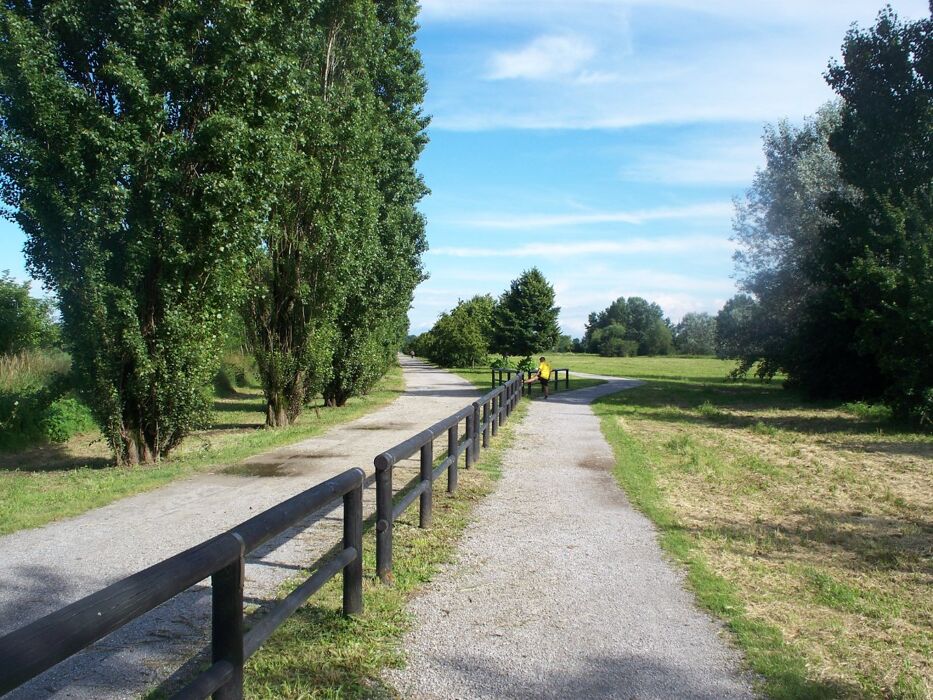 Un Dolce Tour nella Valle dei Monaci: Dal Parco della Vettabbia a Chiaravalle Un Dolce Tour nella Valle dei Monaci: Dal Parco della Vettabbia a Chiaravalle desktop picture