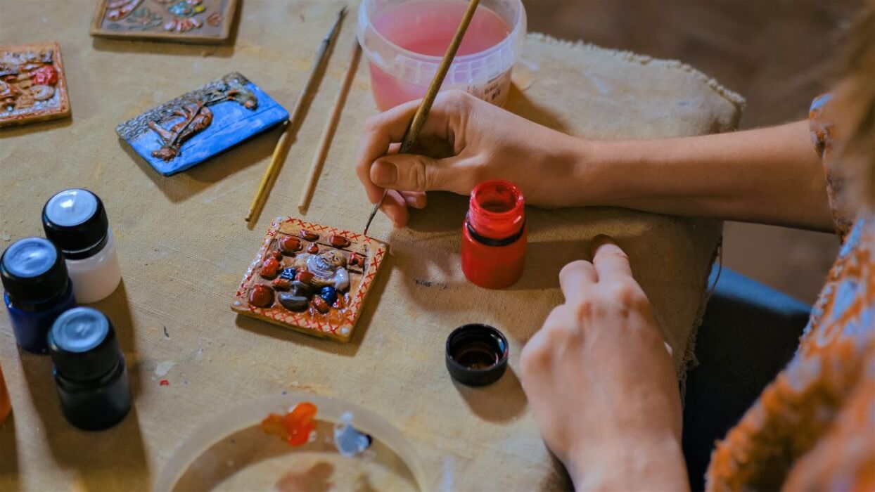 A Lezione dai Maestri Ceramisti: La Decorazione con Argille Colorate - 1° Turno A Lezione dai Maestri Ceramisti: La Decorazione con Argille Colorate - 1° Turno desktop picture