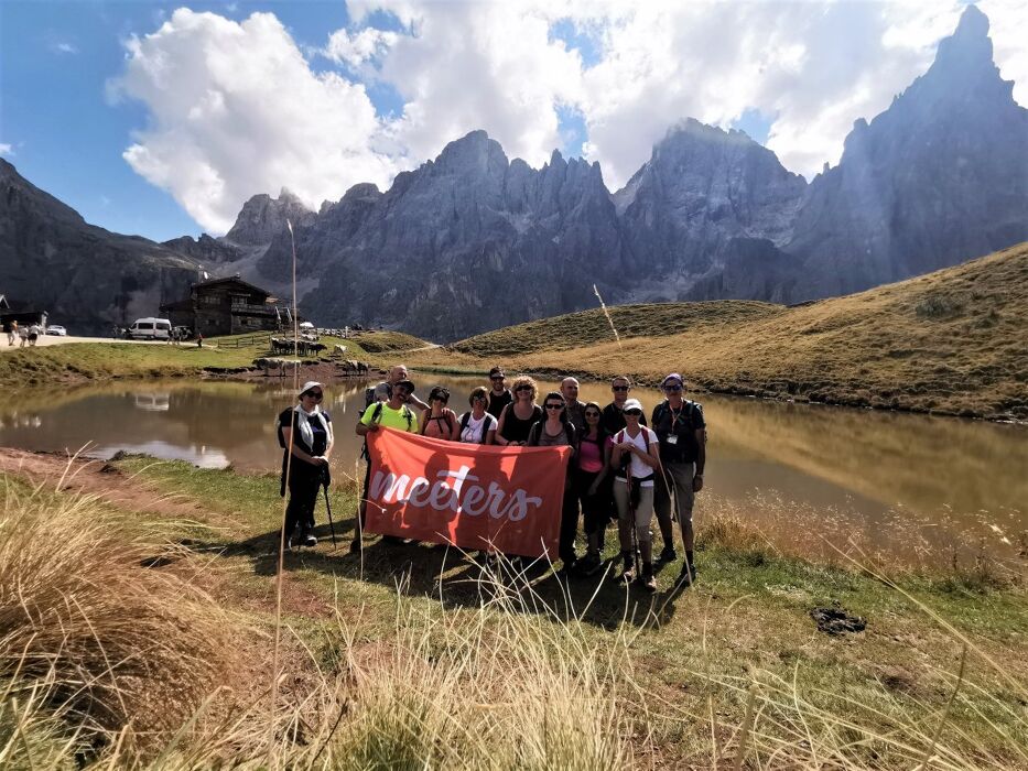 Escursione tra i Superbi Panorami delle Pale di San Martino Escursione tra i Superbi Panorami delle Pale di San Martino desktop picture
