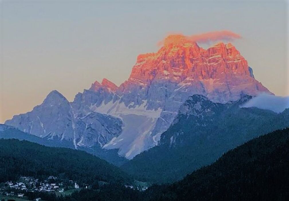 Le Testimonianze del Monte Pelmo: Il Jurassic Park delle Dolomiti Le Testimonianze del Monte Pelmo: Il Jurassic Park delle Dolomiti desktop picture