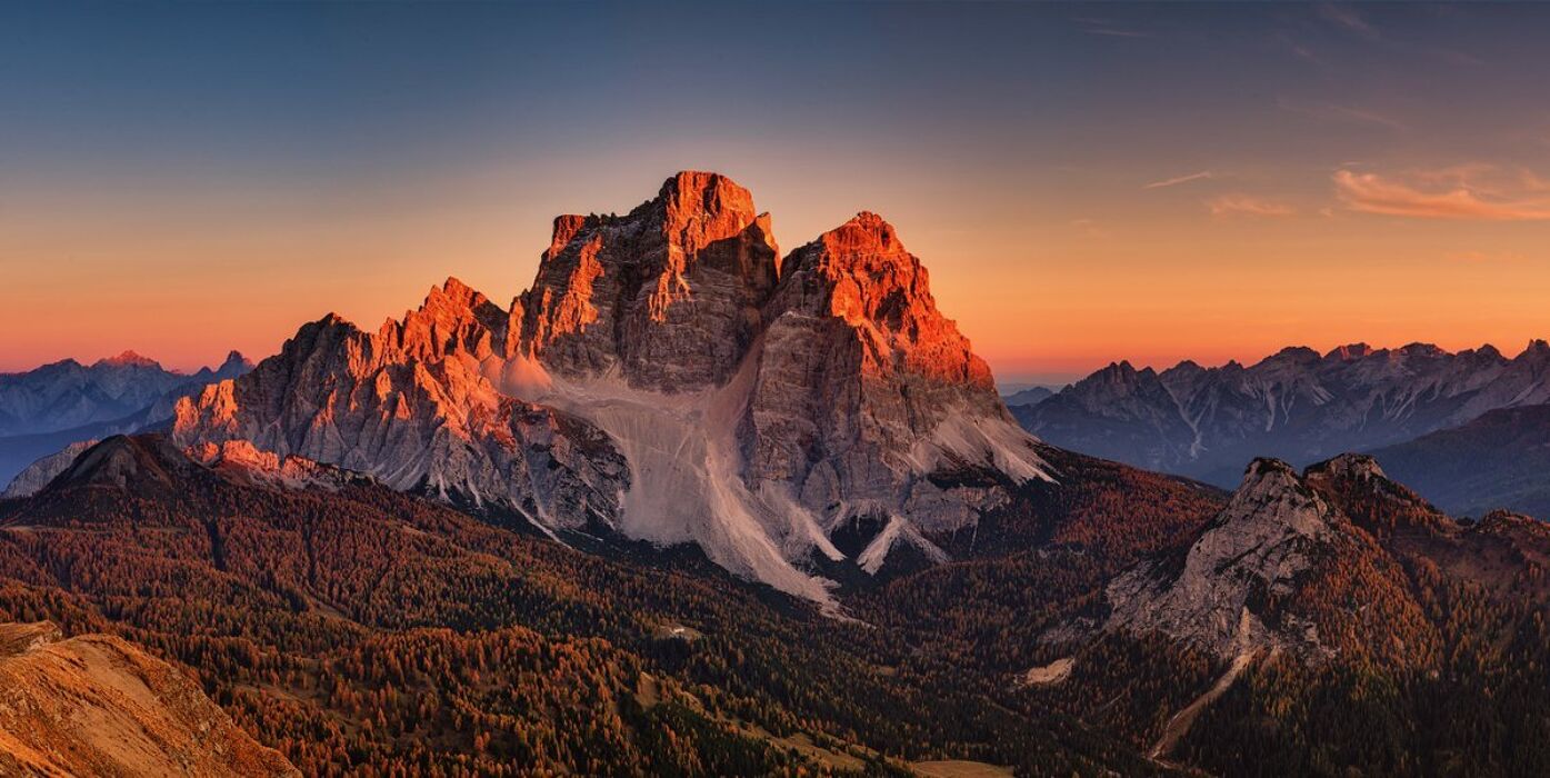 Le Testimonianze del Monte Pelmo: Il Jurassic Park delle Dolomiti Le Testimonianze del Monte Pelmo: Il Jurassic Park delle Dolomiti desktop picture