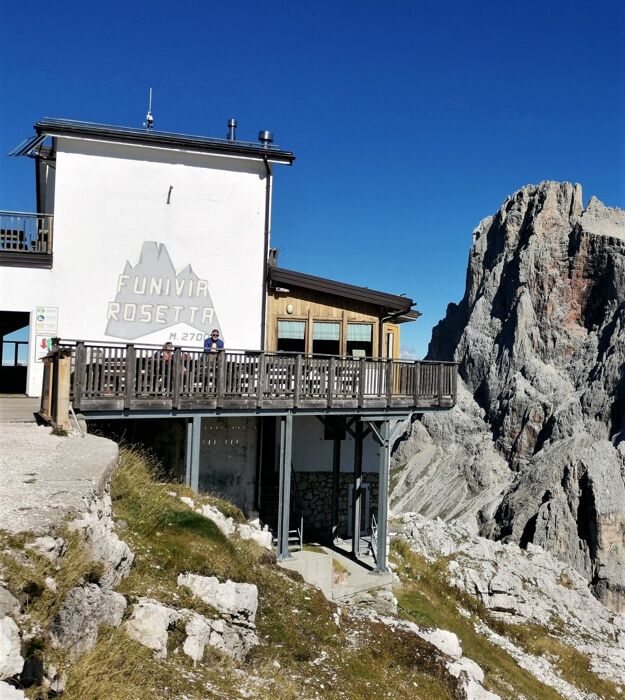 Trekking sull’Altopiano della Rosetta: l'incantevole Oasi Dolomitica Trekking sull’Altopiano della Rosetta: l'incantevole Oasi Dolomitica desktop picture