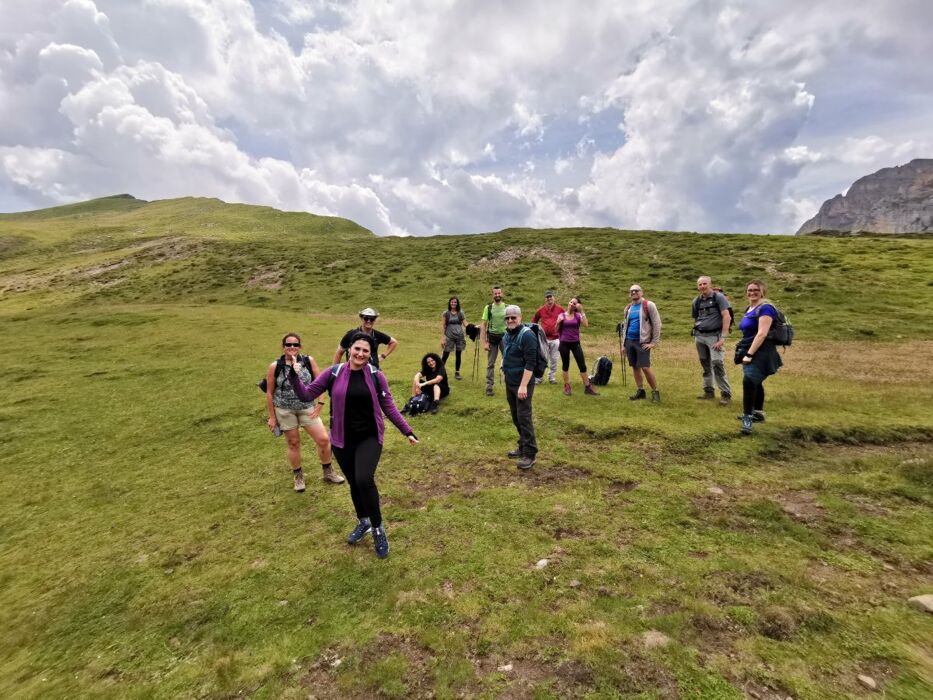 Escursione al Mondeval: Un Gioiello Preistorico nelle Dolomiti Escursione al Mondeval: Un Gioiello Preistorico nelle Dolomiti desktop picture