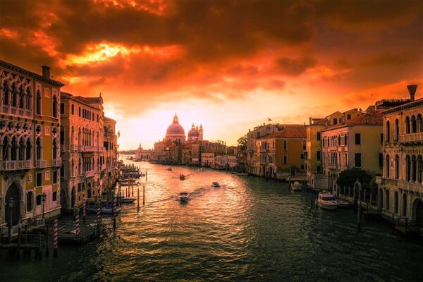 event-Passeggiata nella Venezia a Luci Rosse: Racconti e Misteri delle Cortigiane