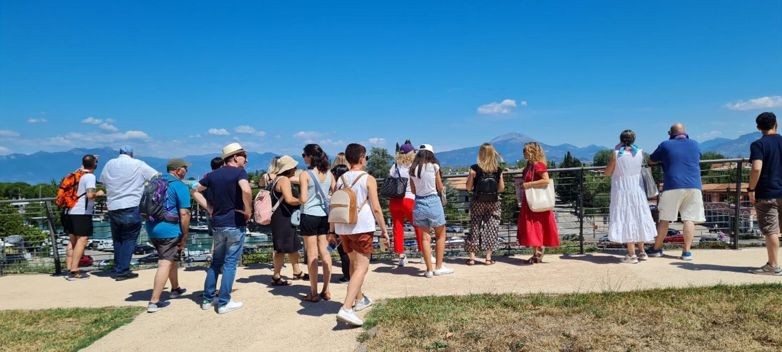 Tour a Peschiera del Garda: la Fortezza accarezzata dal Lago Tour a Peschiera del Garda: la Fortezza accarezzata dal Lago desktop picture