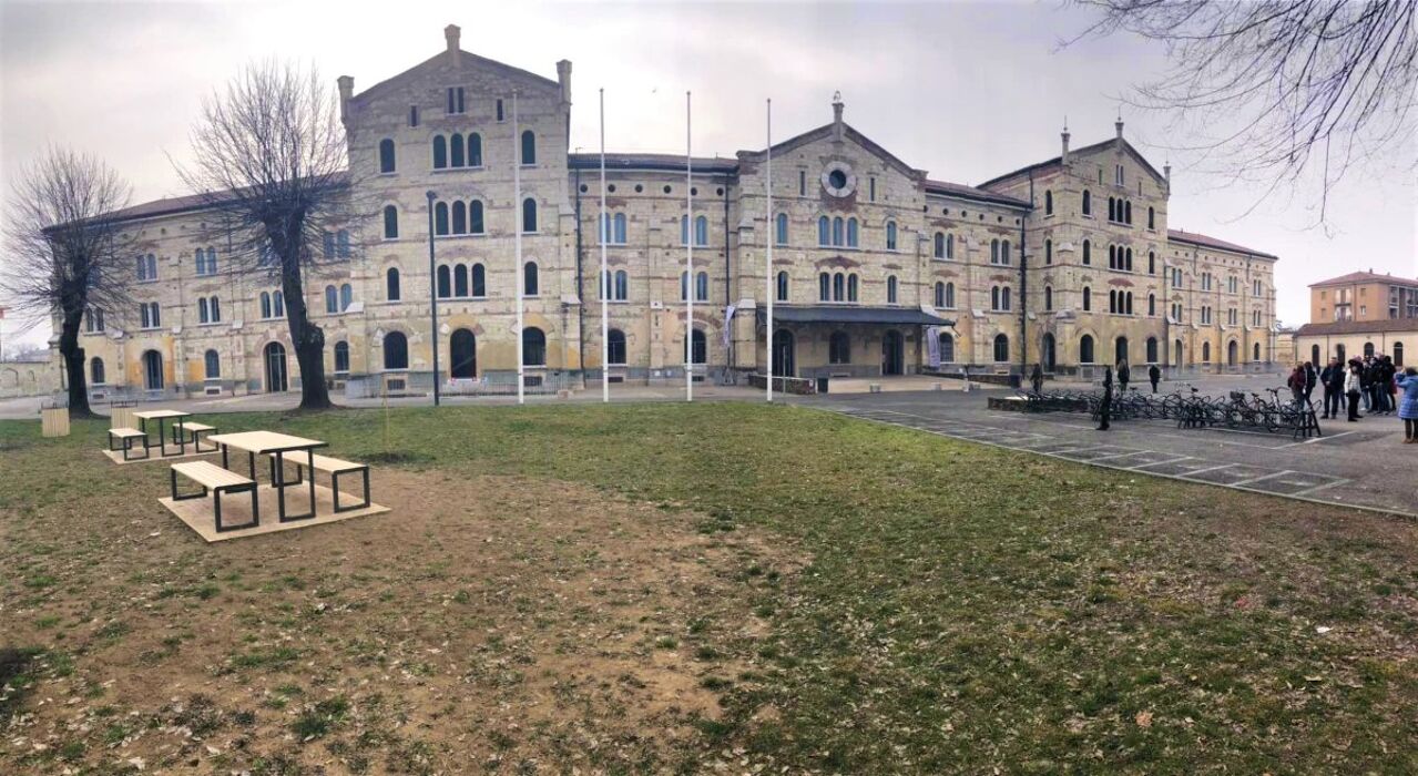 Una Passeggiata a Veronetta, il Suggestivo Quartiere Scaligero Una Passeggiata a Veronetta, il Suggestivo Quartiere Scaligero desktop picture