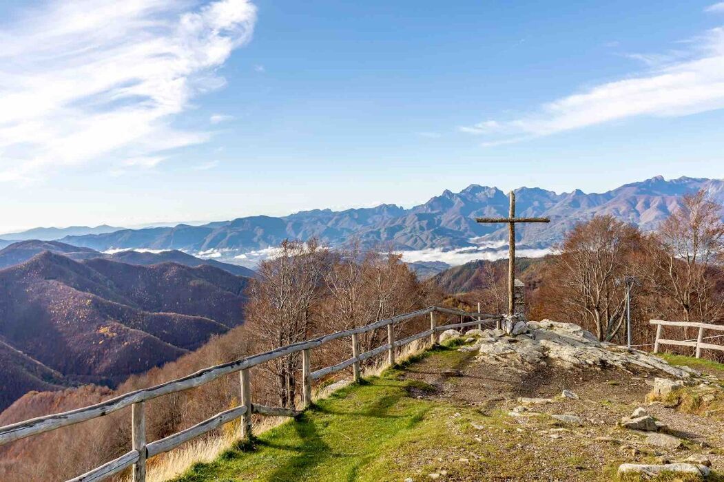 Il Giro del Diavolo: Percorso al Confine tra Curiosità Leggendarie Il Giro del Diavolo: Percorso al Confine tra Curiosità Leggendarie desktop picture