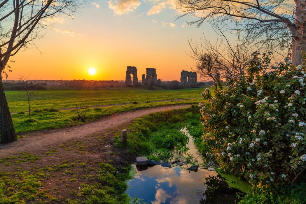 Passeggiata al Tramonto nel Parco degli Acquedotti Romani Passeggiata al Tramonto nel Parco degli Acquedotti Romani desktop picture