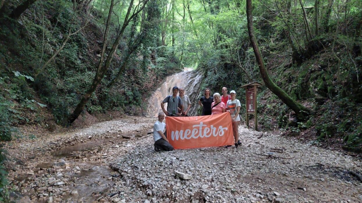 I Gorghi Scuri: Escursione tra le perle dei colli Vicentini I Gorghi Scuri: Escursione tra le perle dei colli Vicentini desktop picture