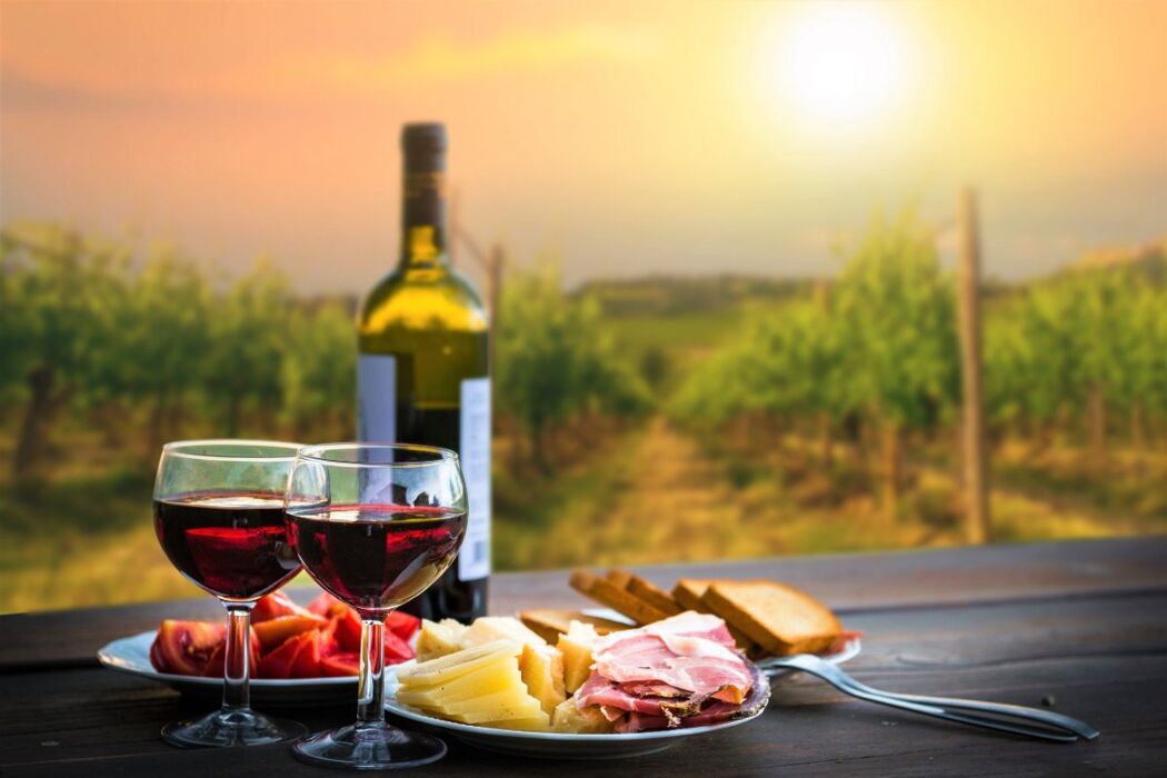 Cantina Calatroni: Trekking con Degustazione nella Biodiversità Cantina Calatroni: Trekking con Degustazione nella Biodiversità desktop picture