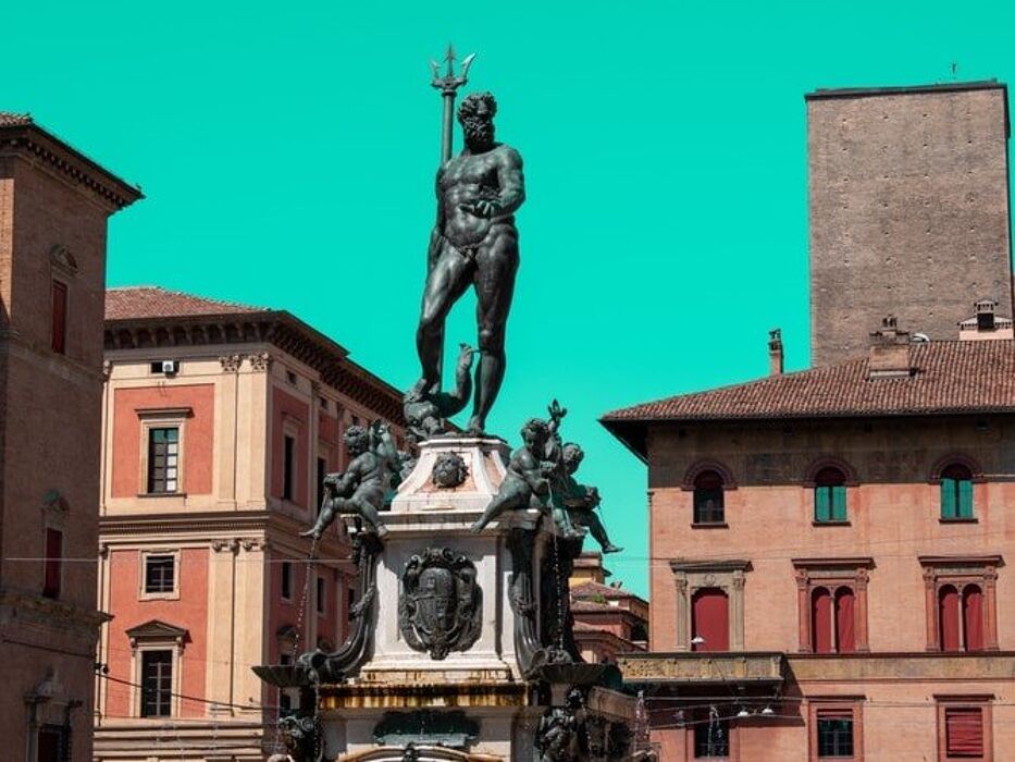 Bologna Misteriosa: Tra Storia e Cultura, Scienza e Magia Bologna Misteriosa: Tra Storia e Cultura, Scienza e Magia desktop picture