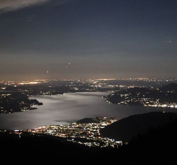 Sotto le Stelle di San Lorenzo a Piancavallone: Tra Storia e Leggende Locali Sotto le Stelle di San Lorenzo a Piancavallone: Tra Storia e Leggende Locali desktop picture
