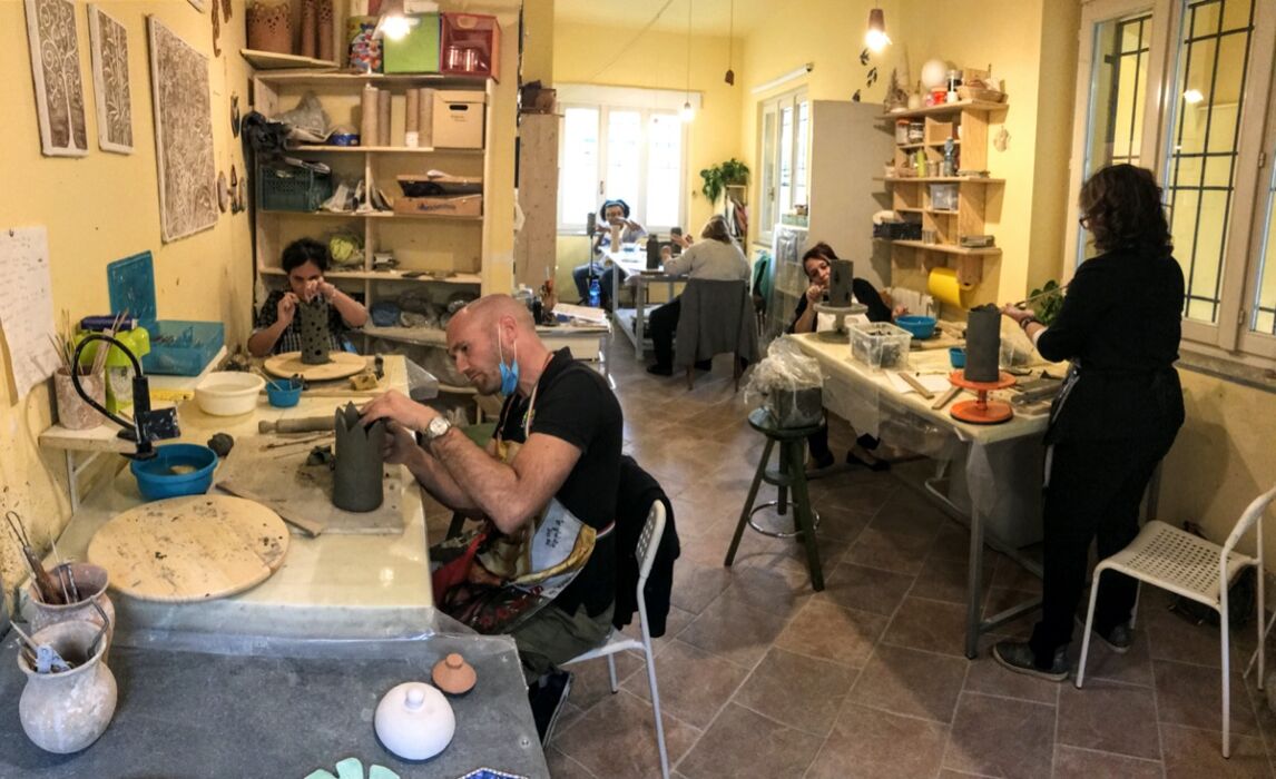 Festa della Donna dai Maestri Ceramisti: Impariamo la Tecnica della Lastra Festa della Donna dai Maestri Ceramisti: Impariamo la Tecnica della Lastra desktop picture