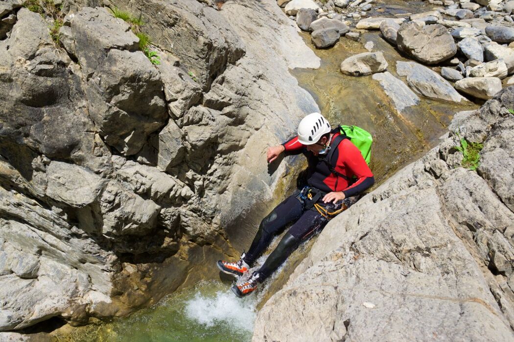 Un Emozionante Canyoning alle Pendici del Monte Rosa Un Emozionante Canyoning alle Pendici del Monte Rosa desktop picture