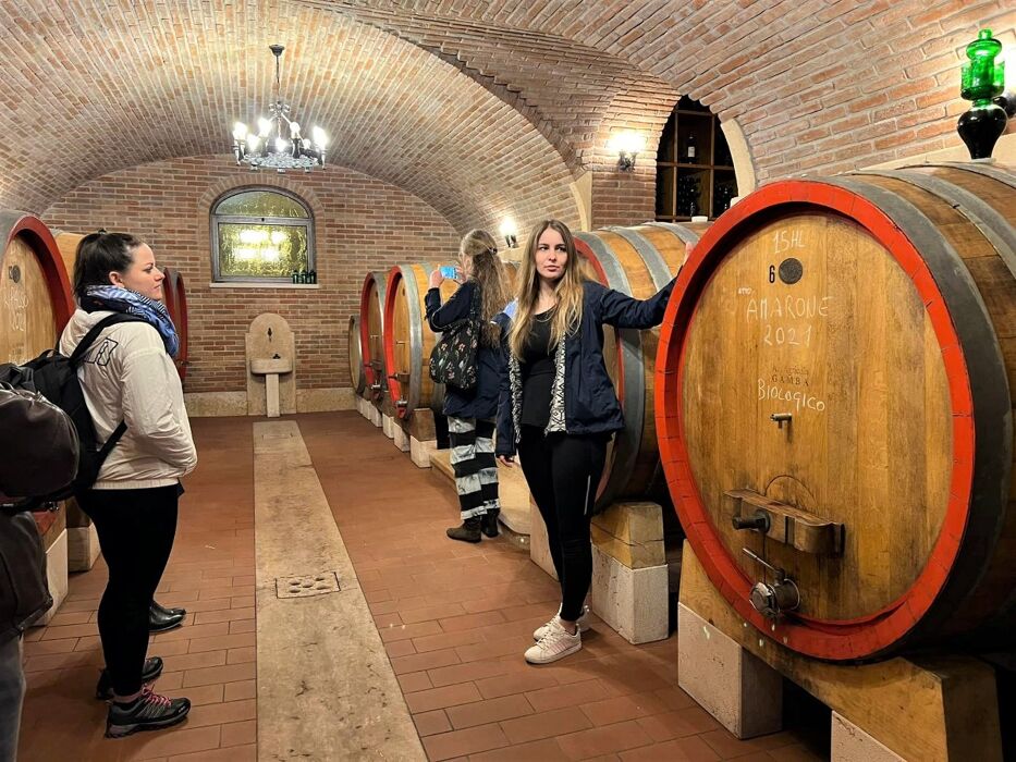 Esperienza sensoriale in Valpolicella: tra Yoga e Vini Esperienza sensoriale in Valpolicella: tra Yoga e Vini desktop picture