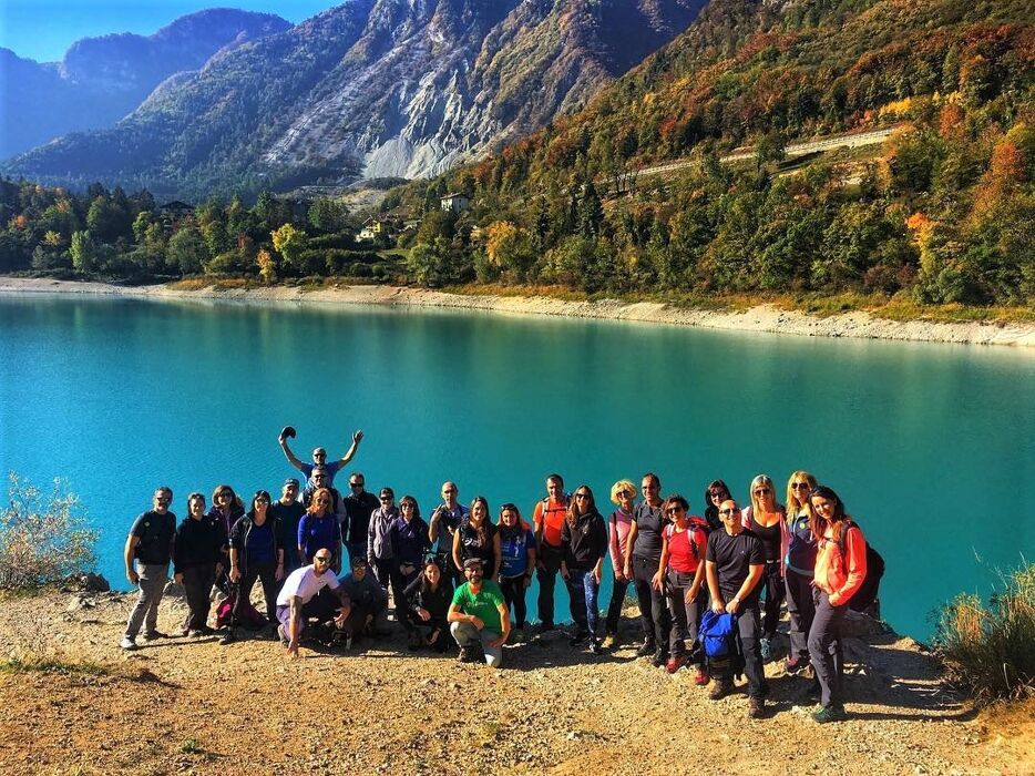 Passeggiata dal Lago di Tenno al Borgo Medievale di Canale Passeggiata dal Lago di Tenno al Borgo Medievale di Canale desktop picture