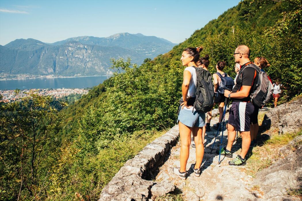 Passeggiata Sensoriale al Santuario di Mandello sul Lago di Como Passeggiata Sensoriale al Santuario di Mandello sul Lago di Como desktop picture