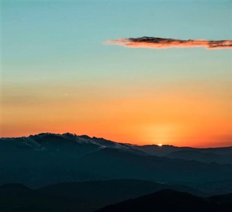 La Grotta di San Francesco e il Magico Tramonto dal Monte San Vicino La Grotta di San Francesco e il Magico Tramonto dal Monte San Vicino desktop picture