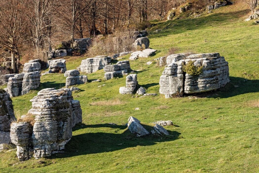 Lungo i Sentieri della Misteriosa Città di Roccia: La Valle delle Sfingi Lungo i Sentieri della Misteriosa Città di Roccia: La Valle delle Sfingi desktop picture