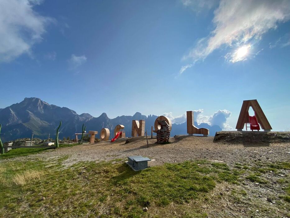 Lungo i sentieri panoramici della Catena Porfirica del Lagorai Lungo i sentieri panoramici della Catena Porfirica del Lagorai desktop picture