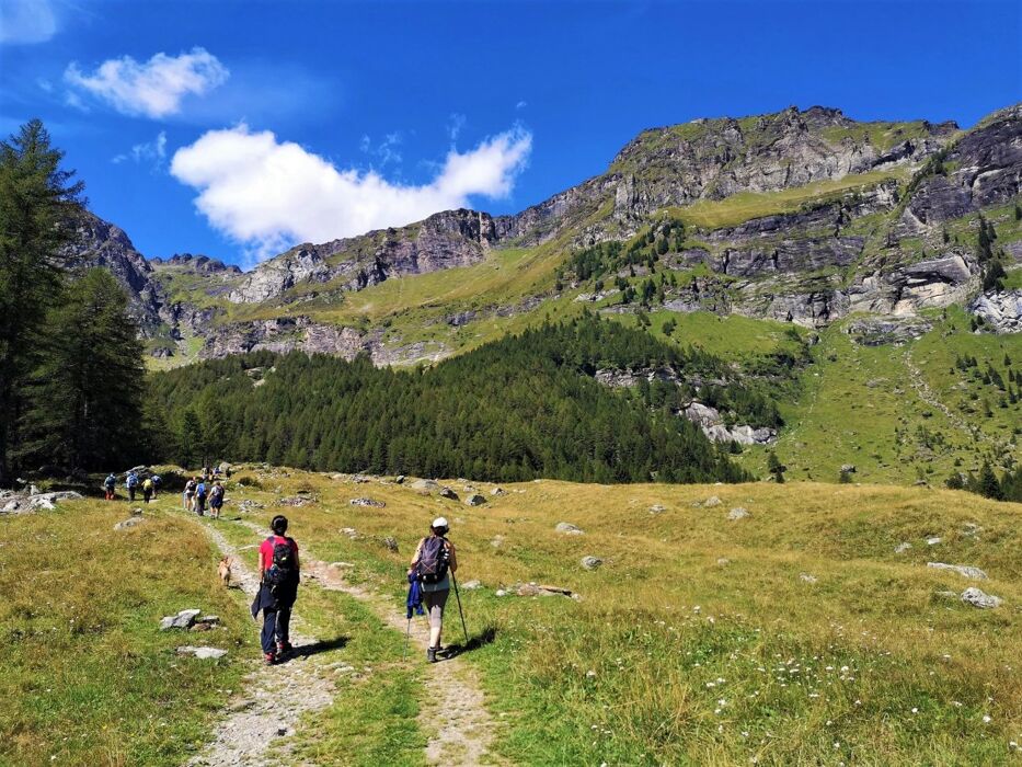 Trekking a Salecchio: Un Nido d'Aquila fra le Montagne Ossolane Trekking a Salecchio: Un Nido d'Aquila fra le Montagne Ossolane desktop picture