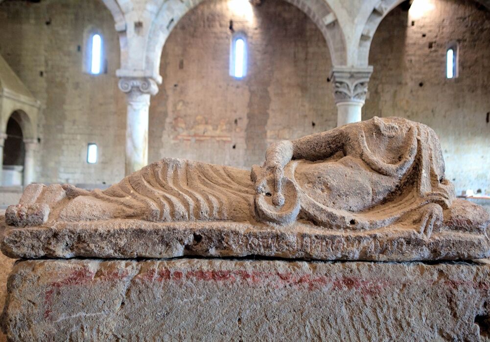 Tour nel Cuore della Tuscia: Tuscania tra Sarcofagi, Basiliche e Film Tour nel Cuore della Tuscia: Tuscania tra Sarcofagi, Basiliche e Film desktop picture