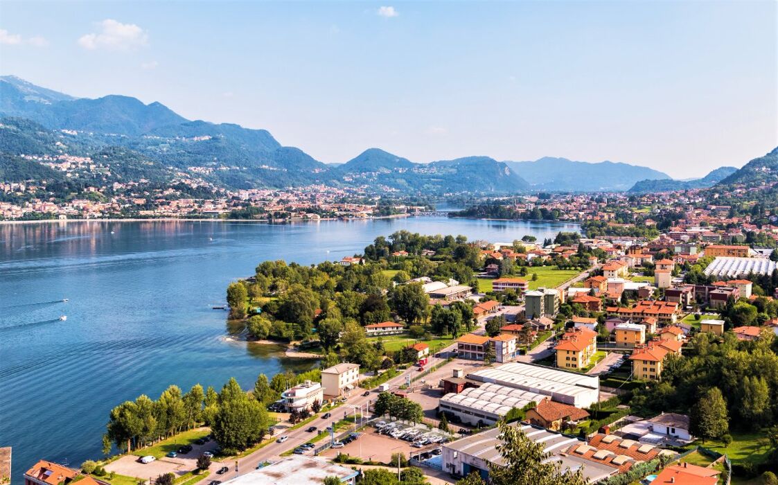 Tour dai Laghi di Garlate e Olginate al Convento S. Maria del Lavello Tour dai Laghi di Garlate e Olginate al Convento S. Maria del Lavello desktop picture