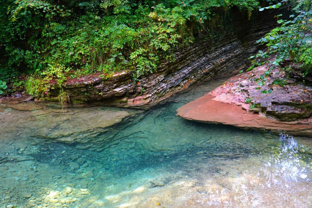 La Grotta Azzurra di Mel, un Incantevole Angolo Segreto - POMERIGGIO La Grotta Azzurra di Mel, un Incantevole Angolo Segreto - POMERIGGIO desktop picture