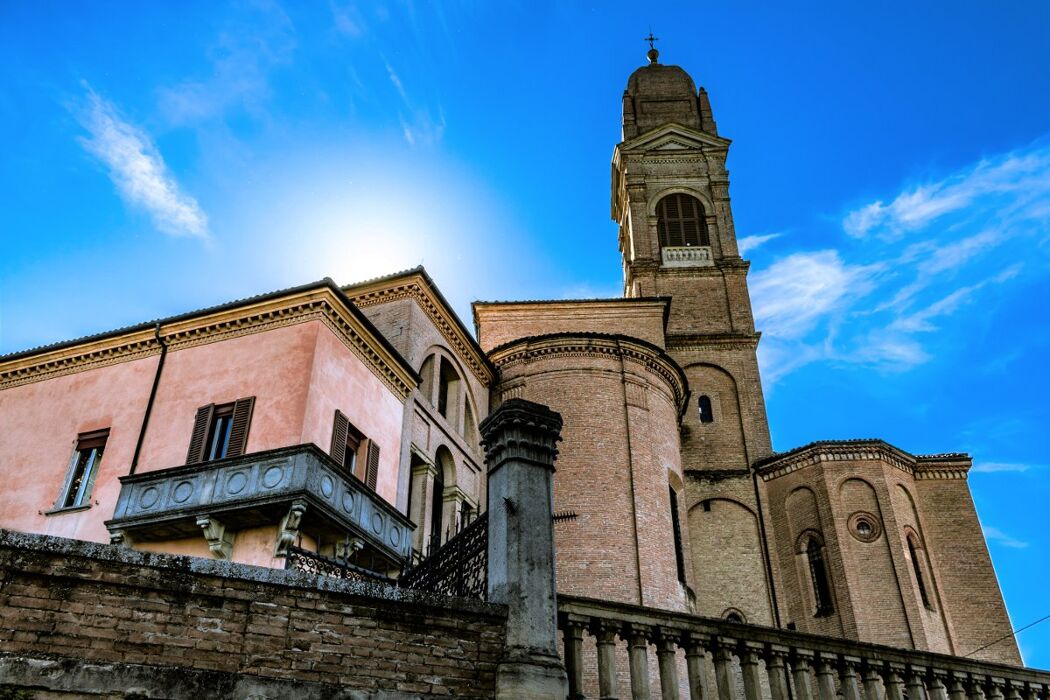 I Colli Bolognesi: camminata tra tesori artistici e paesaggistici I Colli Bolognesi: camminata tra tesori artistici e paesaggistici desktop picture