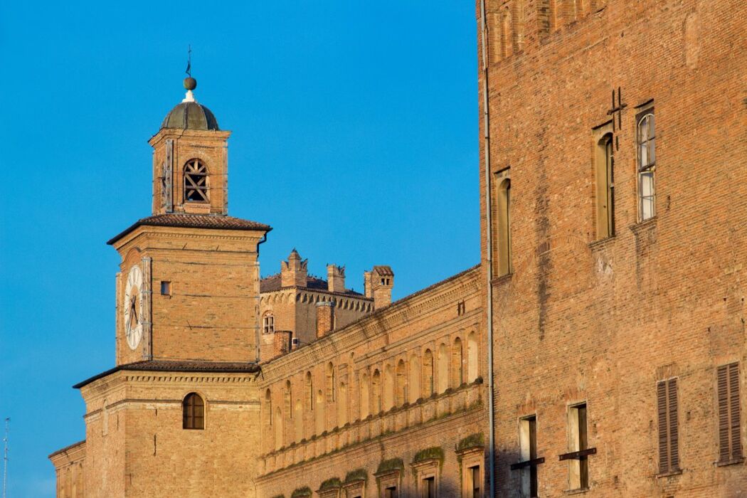 Carpi: Una Piccola Cittadina Trasformata in Capitale d’Arte - MATTINA Carpi: Una Piccola Cittadina Trasformata in Capitale d’Arte - MATTINA desktop picture