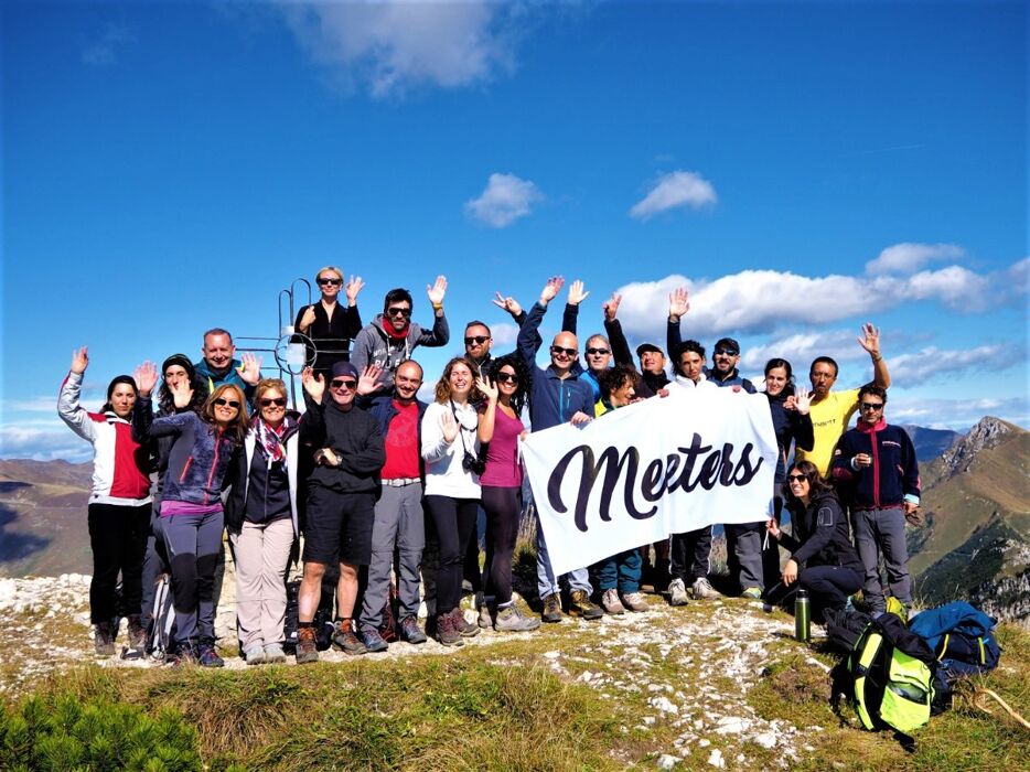 Escursione alla Corna Blacca: Regina delle piccole Dolomiti Bresciane Escursione alla Corna Blacca: Regina delle piccole Dolomiti Bresciane desktop picture