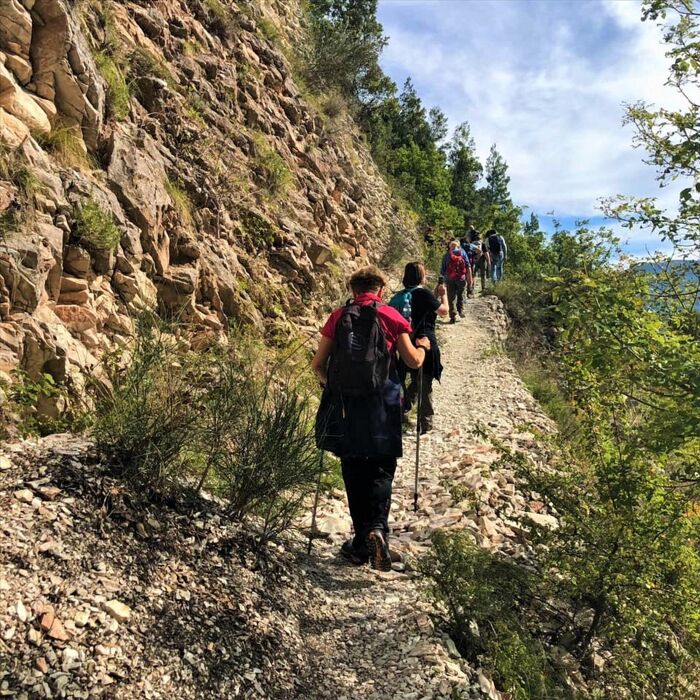 Un Spettacolare Percorso al Foro degli Occhialoni Un Spettacolare Percorso al Foro degli Occhialoni desktop picture