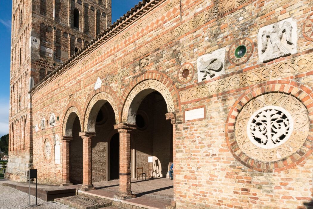 Le Foci del Po di Volano e l’Abbazia di Pomposa - MATTINA Le Foci del Po di Volano e l’Abbazia di Pomposa - MATTINA desktop picture