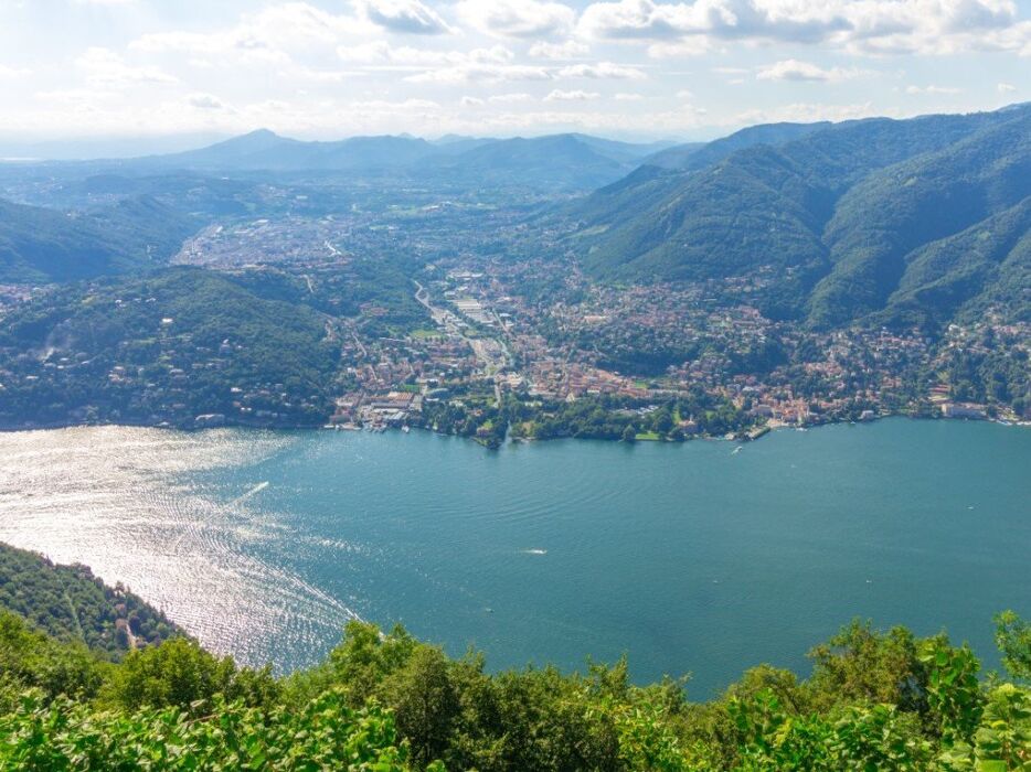 Uscita Interattiva in Inglese: Como, Gioiello del Lago Uscita Interattiva in Inglese: Como, Gioiello del Lago desktop picture