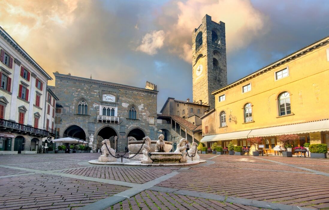 Uscita Interattiva in Inglese: Bergamo, Capoluogo Orobico Uscita Interattiva in Inglese: Bergamo, Capoluogo Orobico desktop picture