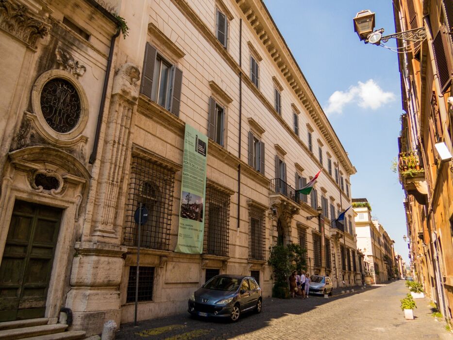 Tour Storico di Roma: Da Piazza Farnese al Quartiere Ebraico Tour Storico di Roma: Da Piazza Farnese al Quartiere Ebraico desktop picture