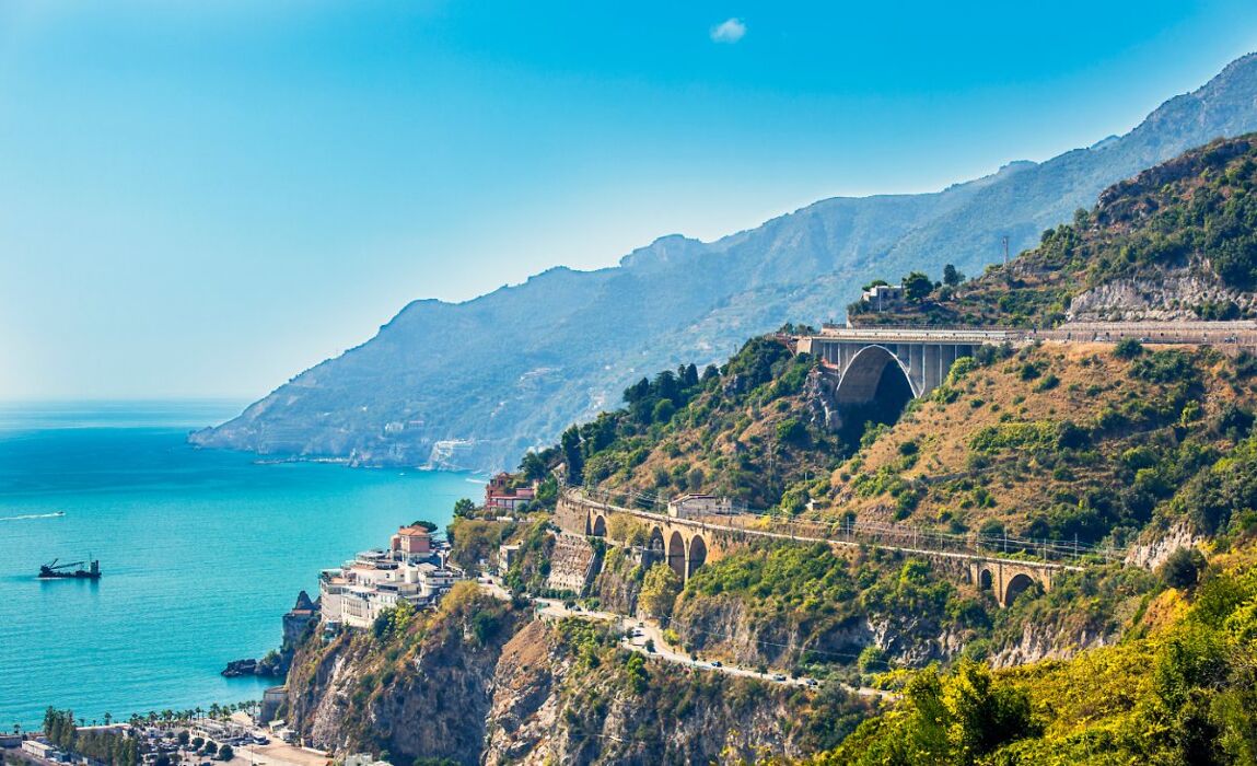 Da Salerno al Castello Arechi Da Salerno al Castello Arechi desktop picture