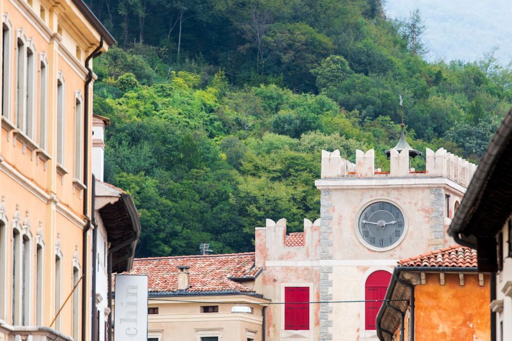 Serravalle: Straordinario Quartiere, Gioiello di Arte e Storia Serravalle: Straordinario Quartiere, Gioiello di Arte e Storia desktop picture