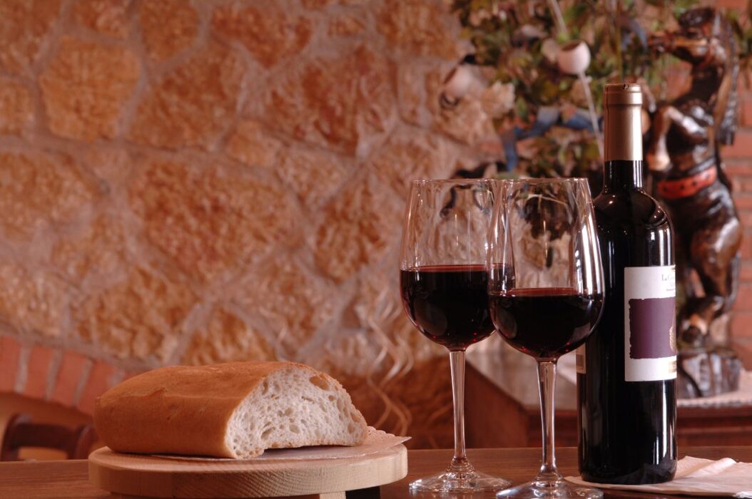 Passeggiata tra i Vigneti con Degustazione Passeggiata tra i Vigneti con Degustazione desktop picture