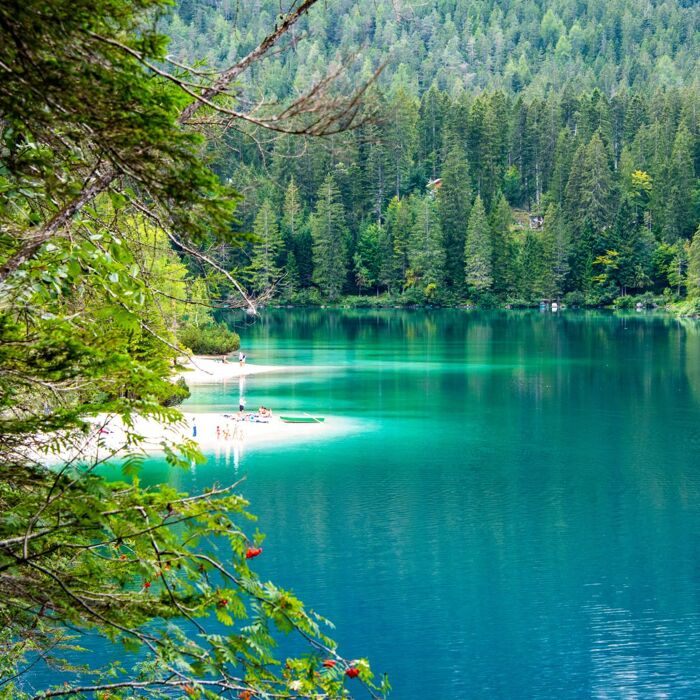 Fine settimana al Lago di Tovel e Sentiero nella Roccia di San Romedio Fine settimana al Lago di Tovel e Sentiero nella Roccia di San Romedio desktop picture