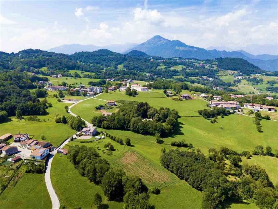 Cerealto Cimbro: Escursione sulle Colline Vicentine Cerealto Cimbro: Escursione sulle Colline Vicentine desktop picture