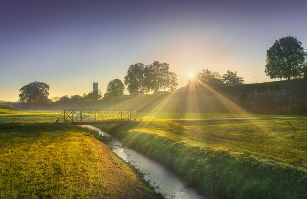 Lucca inedita: un armonioso Tour con vista sulla Città Lucca inedita: un armonioso Tour con vista sulla Città desktop picture
