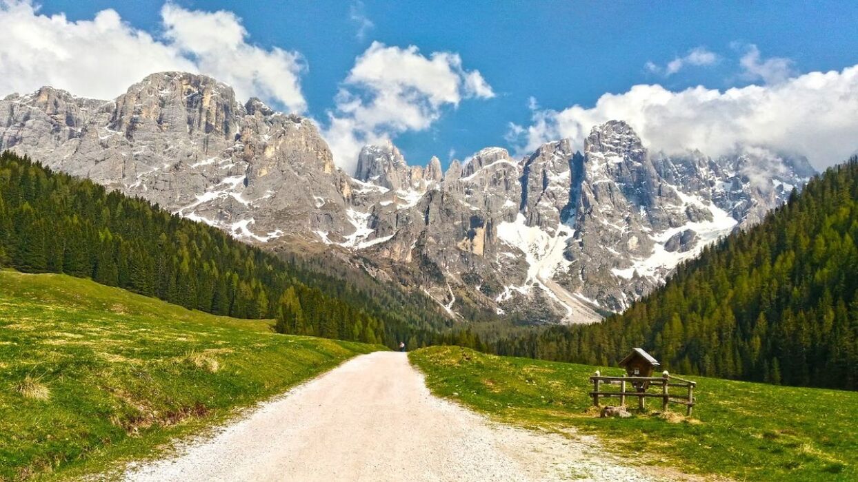 Le Pale di San Martino e Trekking al Cristo Pensante Le Pale di San Martino e Trekking al Cristo Pensante desktop picture