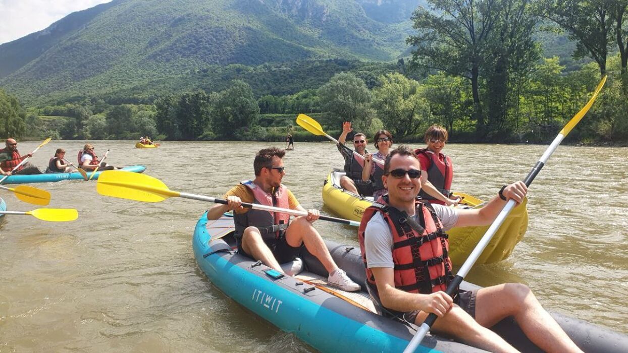 Fine settimana in Valpolicella: Kayak nelle Acque dell'Adige e Degustazione Vini Fine settimana in Valpolicella: Kayak nelle Acque dell'Adige e Degustazione Vini desktop picture