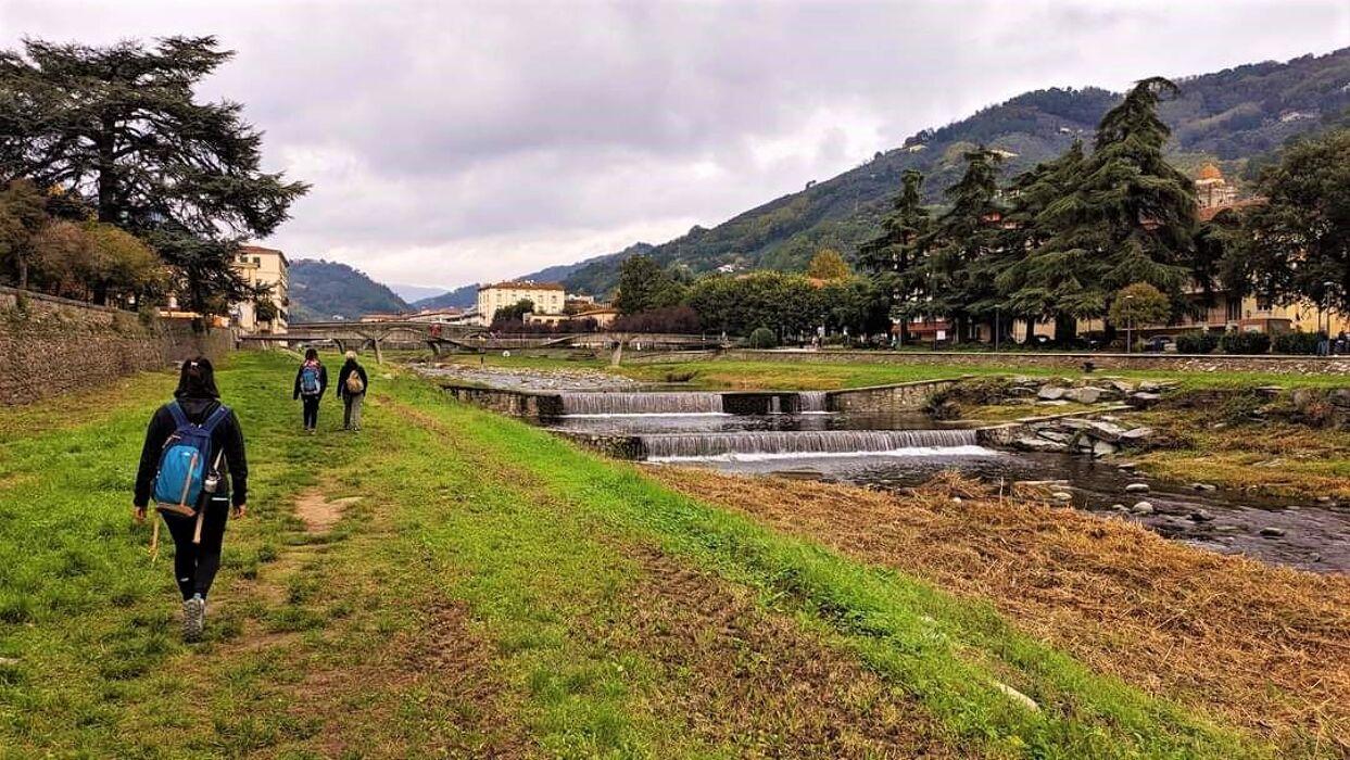 Escursione lungo la Via della Fiaba con Merenda al Tramonto Escursione lungo la Via della Fiaba con Merenda al Tramonto desktop picture