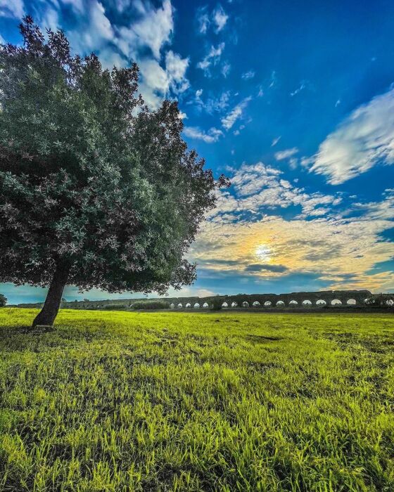 Passeggiata al Tramonto con Aperitivo lungo gli Acquedotti Romani Passeggiata al Tramonto con Aperitivo lungo gli Acquedotti Romani desktop picture