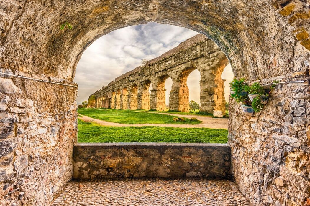 Passeggiata al Tramonto con Aperitivo lungo gli Acquedotti Romani Passeggiata al Tramonto con Aperitivo lungo gli Acquedotti Romani desktop picture