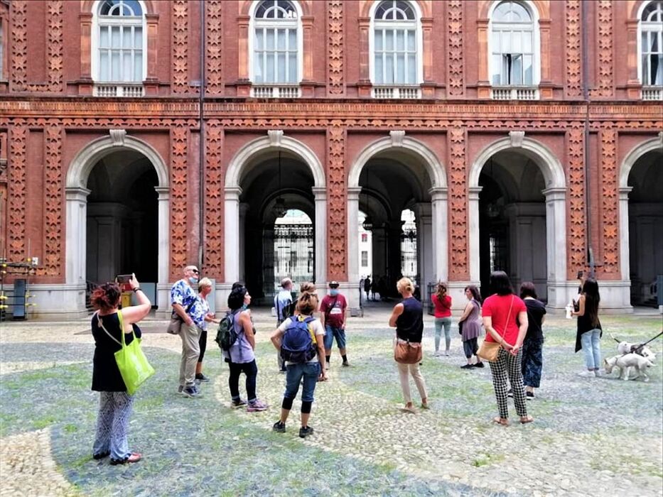 Passeggiata Letteraria: La Torino degli Scrittori e dei Filosofi Passeggiata Letteraria: La Torino degli Scrittori e dei Filosofi desktop picture